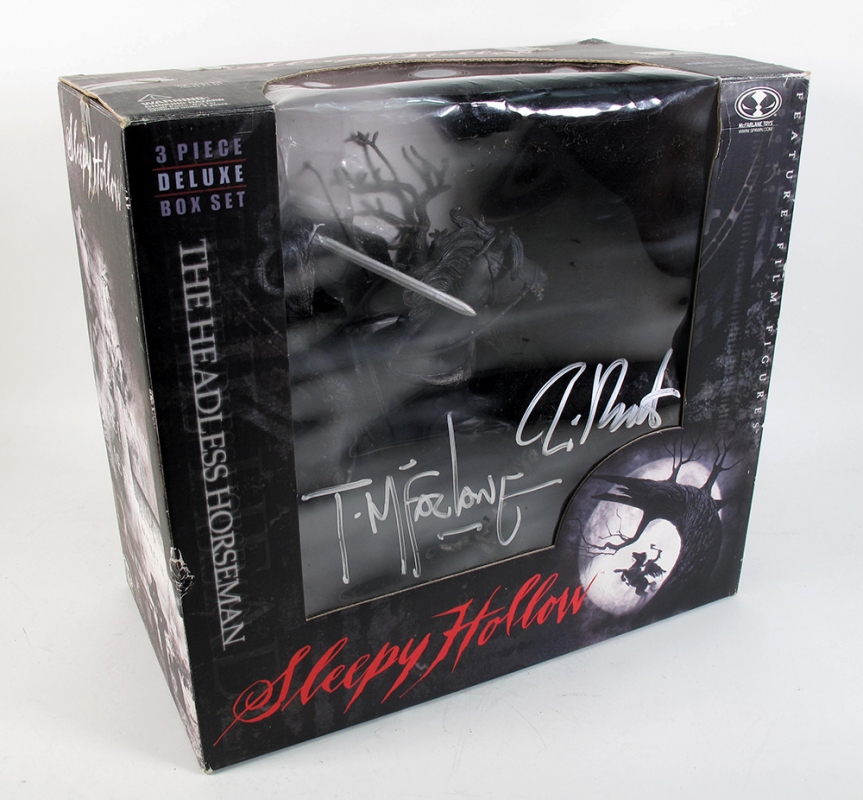 Sleepy Hollow 1999 Headless Horseman MacFarlane Figure Autographed by Todd MacFarlane and Tim Burton - Click Image to Close