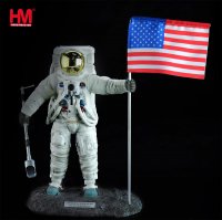 Neil Armstrong First Man On The Moon 1/8 Scale Statue