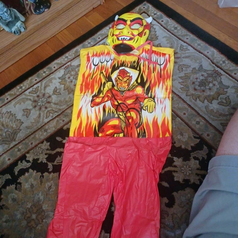 Devil Ben Cooper Styled Costume & Mask 1984 Collegeville - Click Image to Close