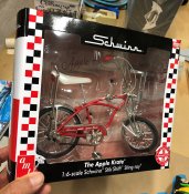 Schwinn Sting-Ray Apple Krate Bicycle 1/6 Scale Diecast Replica by AMT