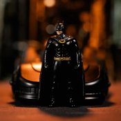 Batman 1989 1/24 Scale Batmobile with Armor and Figure