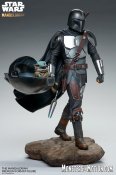 Star Wars The Mandalorian with Child Premium Format 1/4 Scale 20" Tall Figure