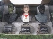 Universal Monsters Legacy Busts and DVD Set 2004 Dracula, Frankenstein and The Wolf Man