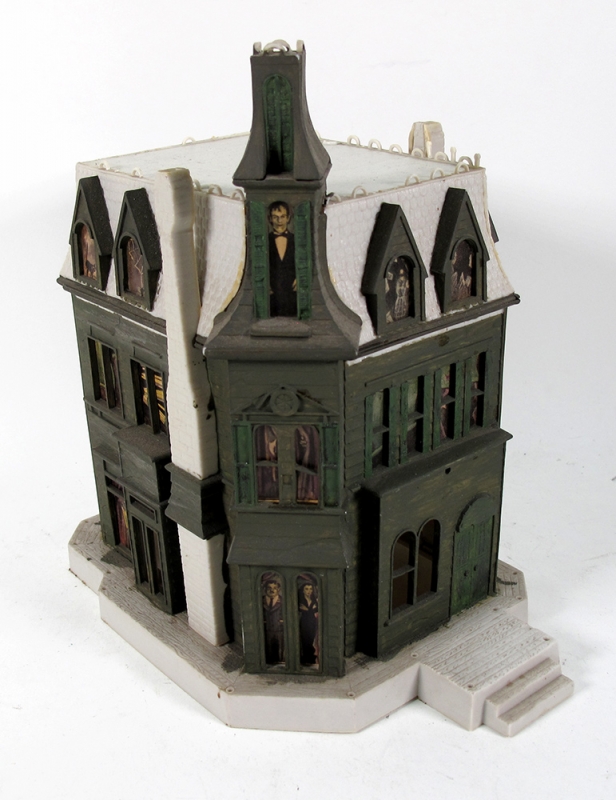 Addams Family House Original 1965 Aurora Model Kit Built - Click Image to Close