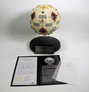 Star Wars Jedi Training Remote Ball Prop Replica by Master Replicas