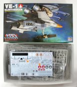 Macross Robotech VE-1 Elintseeker Valkyrie 1/72 Scale Model Kit by Hasegawa