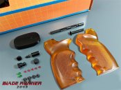 Blade Runner 2049 Deckard's Blaster Pro Series Prop Replica Model Kit