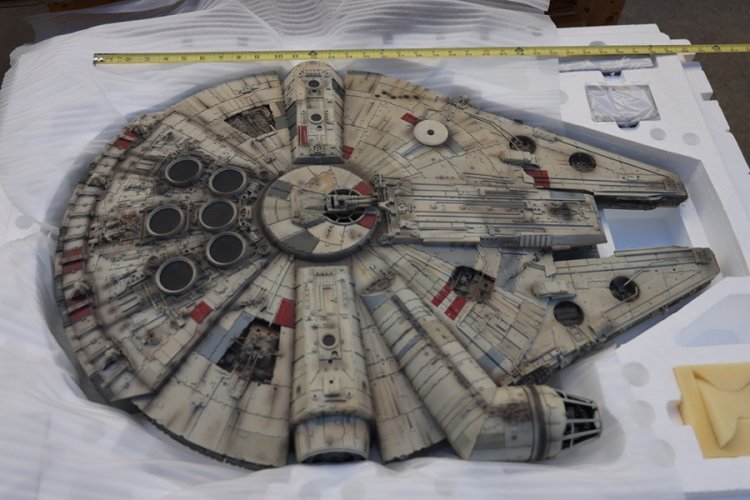 Master replicas millennium falcon best sale for sale