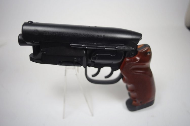 Blade Runner Pre Painted Resin PDK Blaster Gun Replica Blade