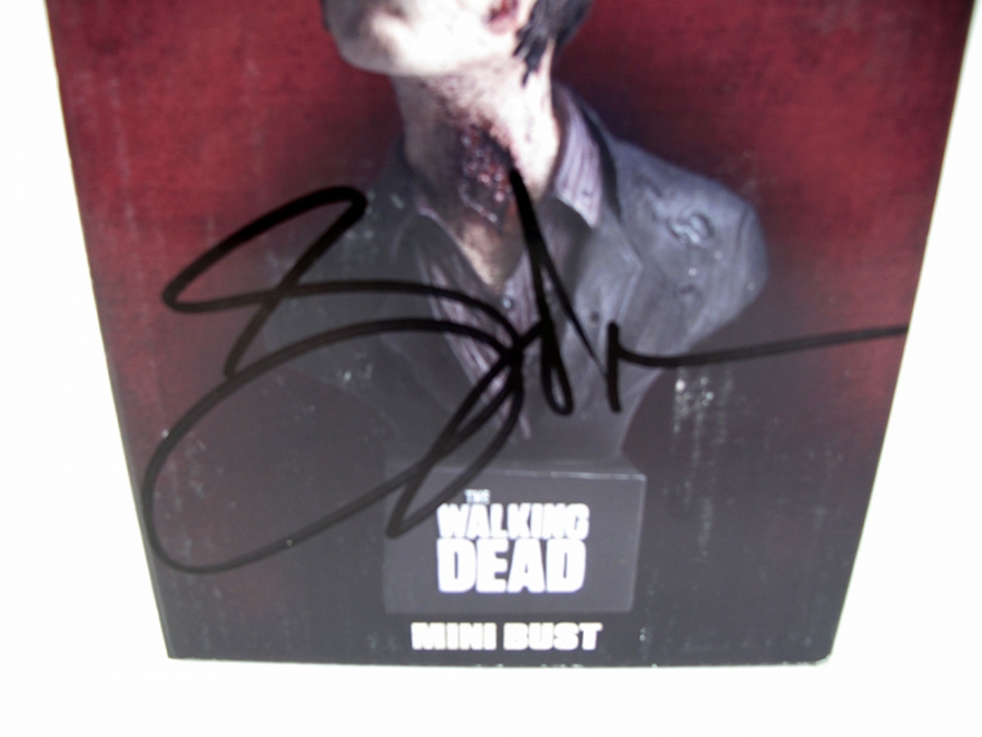 Walking Dead Tank Zombie Bust Autographed KNB EFX Greg Nicotero - Click Image to Close