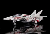 Macross / Robotech VF-1J Valkyrie Vermillion Platoon Ichijo Hikaruki / Rick Hunter 1/72 Scale Model Kit