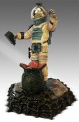 Alien 1979 Officer Kane 1/4 Scale Statue (22 Inches Tall)