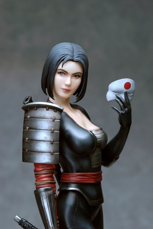 Katana DC Comics Statue by Luis Royo - Click Image to Close