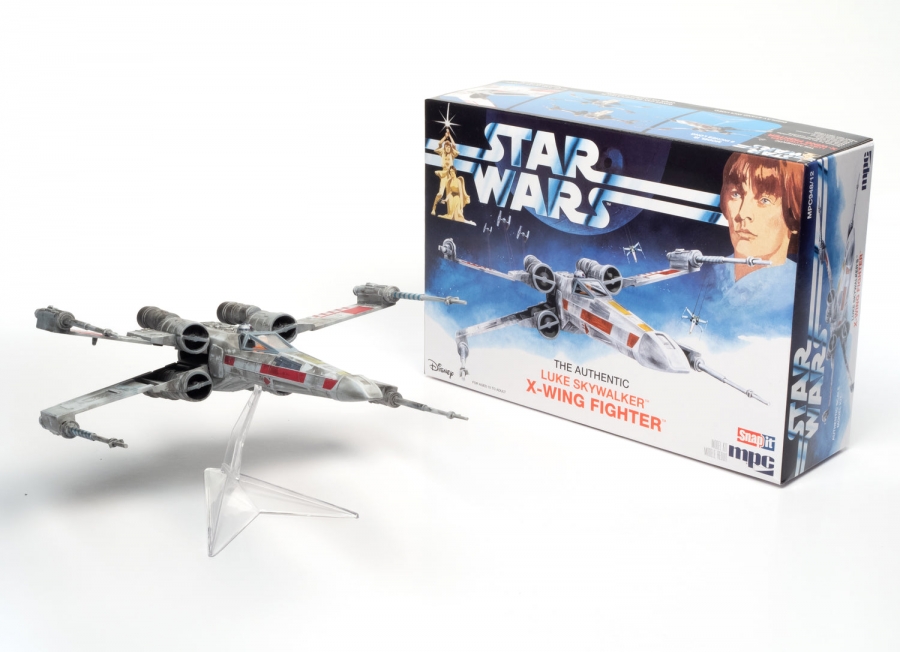 Star Wars A New Hope X-Wing Fighter 1/63 Scale Snap Model Kit by MPC - Click Image to Close