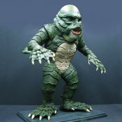 Creature Gigantic 19" Model Kit