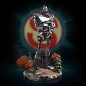 Iron Giant and Hogarth Hughes Demi Art 1:20 Scale Statue by Iron Studios