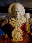 IT 1990 Pennywise 1/4 Bust Model Kit