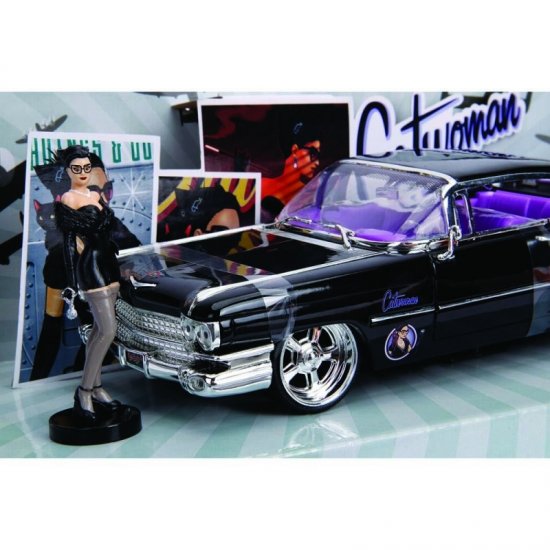 1:24 DC COMICS BOMBSHELLS 1959 CADILLAC ＆ CATWOMAN ミニカー並行