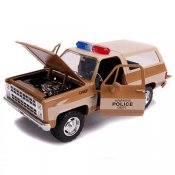 Stranger Things 1980 Chevy Blazer 1/24 Scale Die-Cast Metal Vehicle with Badge