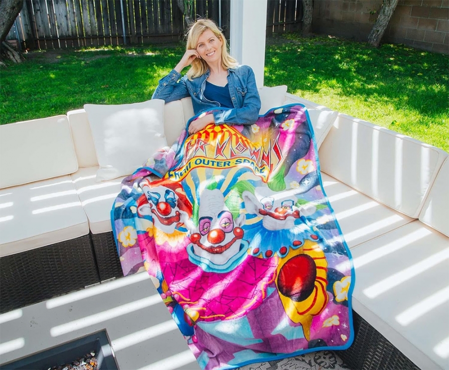 Killer Klowns from Outer Space Characters Raschel Fleece Throw Blanket - Click Image to Close