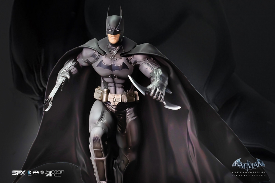 Batman: Arkham Origins 1/8 Scale Polyresin Statue Deluxe Version Star Ace - Click Image to Close