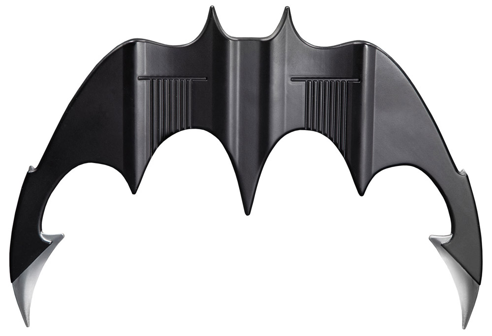 batman batarang statue