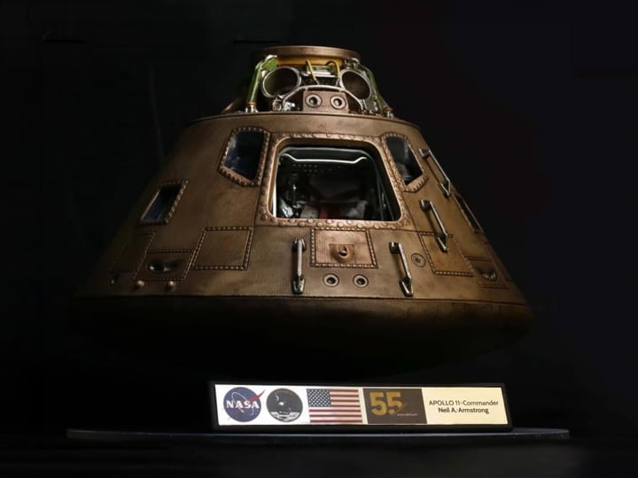 Apollo 11 Command Module (Standard Ver.) 1/20 Scale Replica - Click Image to Close