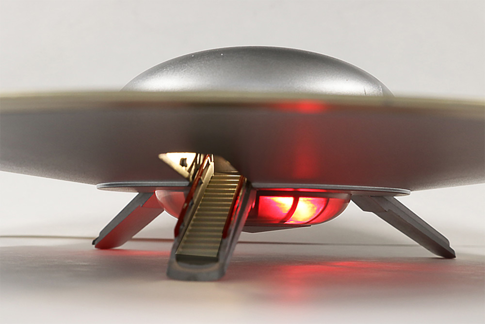 Classic Flying Saucer From Another Planet 12 Inch Model Kit By Polar ...